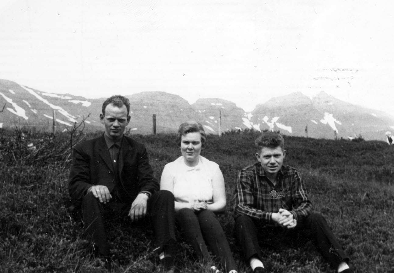 Thad voru aaetlunarferdir i gegnum Vidfjord til Akureyrar 6