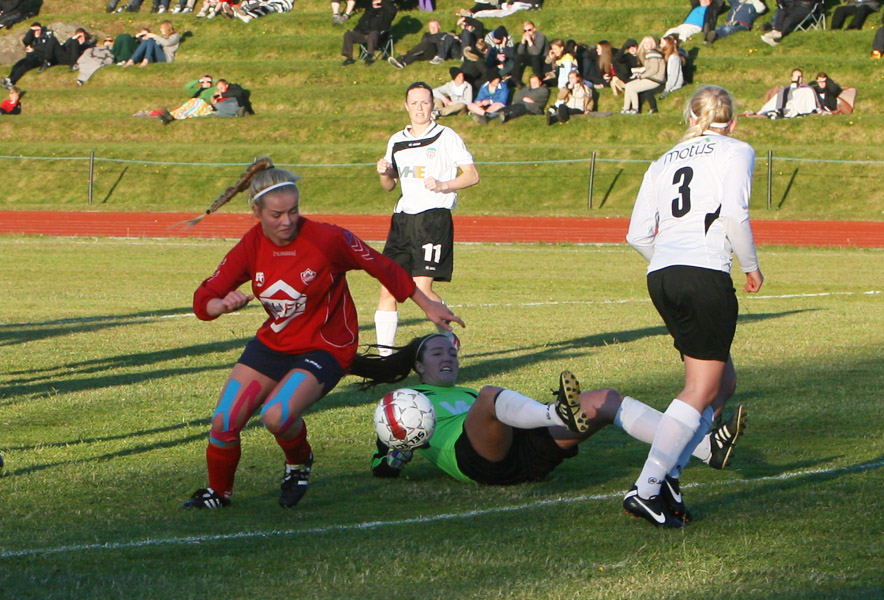 Höttur - Fjarðarbyggð/Leiknir