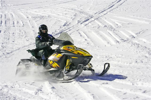 snowmobil20200720008.jpg