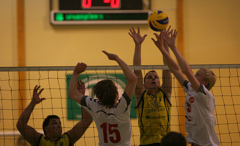 blak throttur hk okt13 kk 0002 web