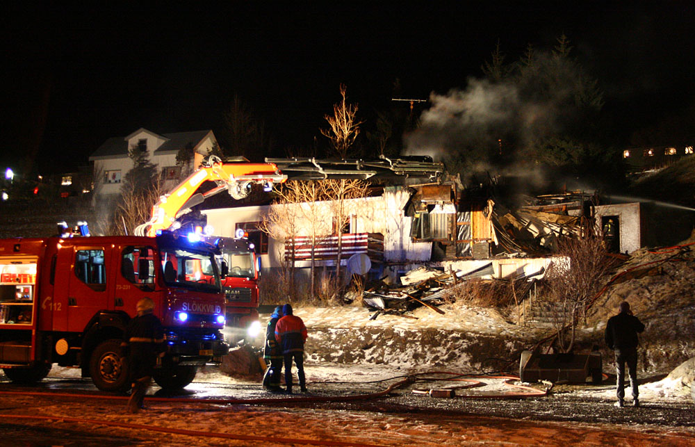 eldur brekka nesk des13 kh