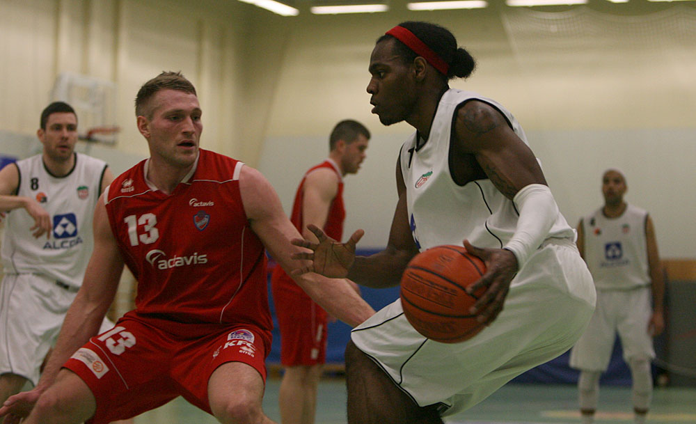 hottur_haukar_22032013_0002_web.jpg hottur_haukar_22032013.jpg