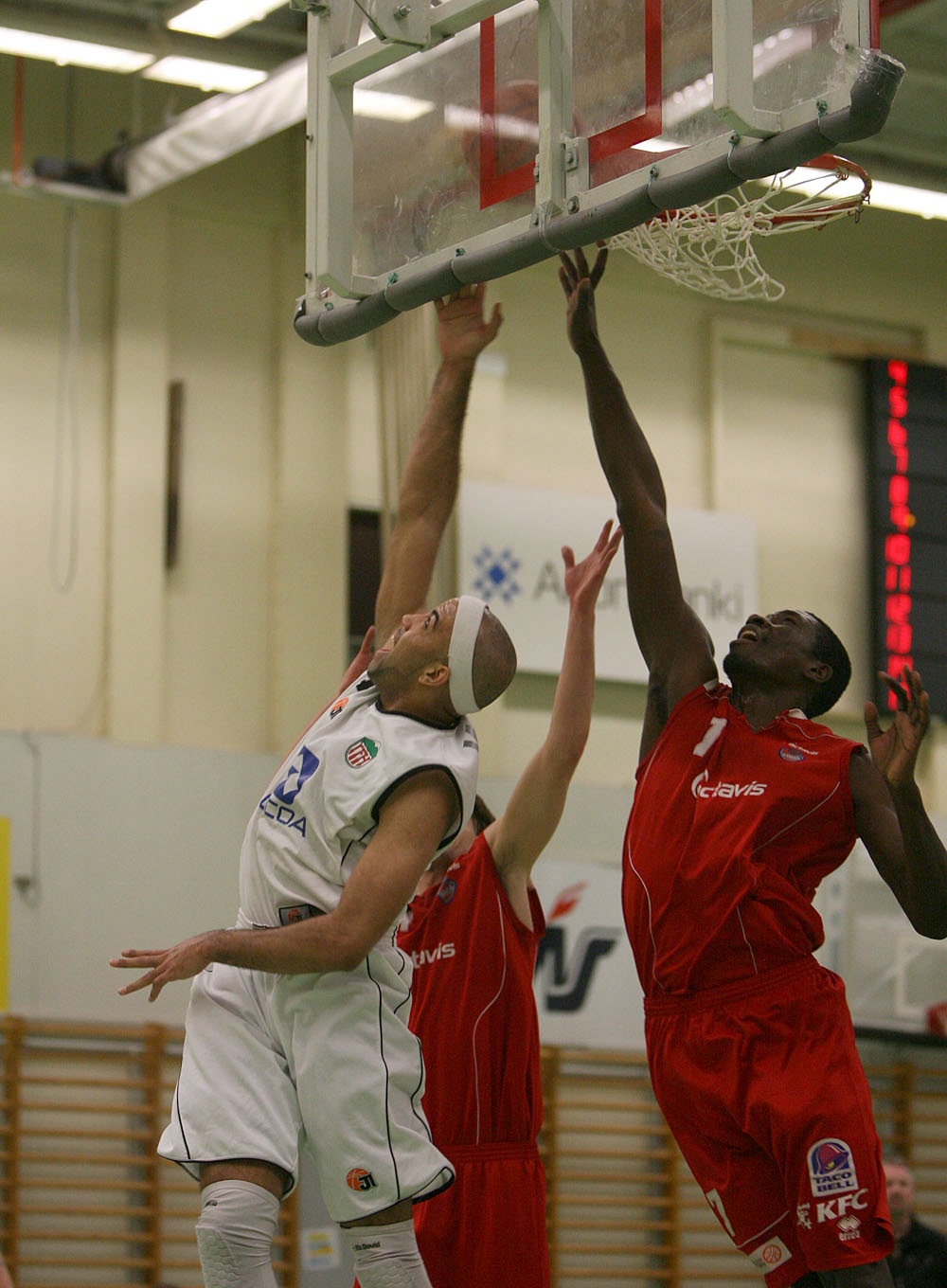 hottur_haukar_22032013_0006_web.jpg hottur_haukar_22032013.jpg