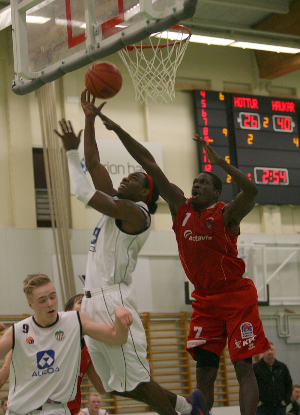 hottur_haukar_22032013_0029_web.jpg hottur_haukar_22032013.jpg