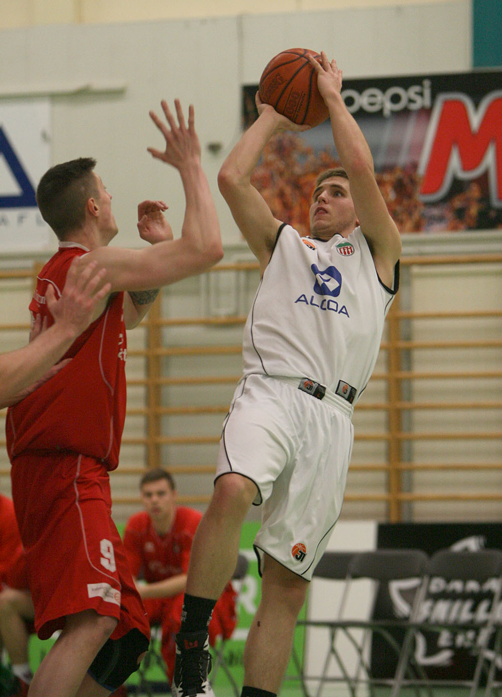 hottur_haukar_22032013_0036_web.jpg hottur_haukar_22032013.jpg