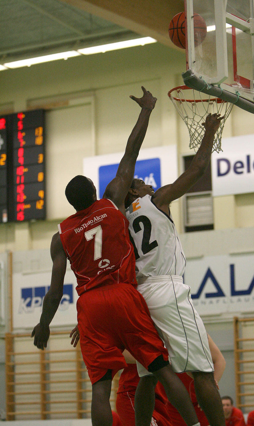 hottur_haukar_22032013_0046_web.jpg hottur_haukar_22032013.jpg