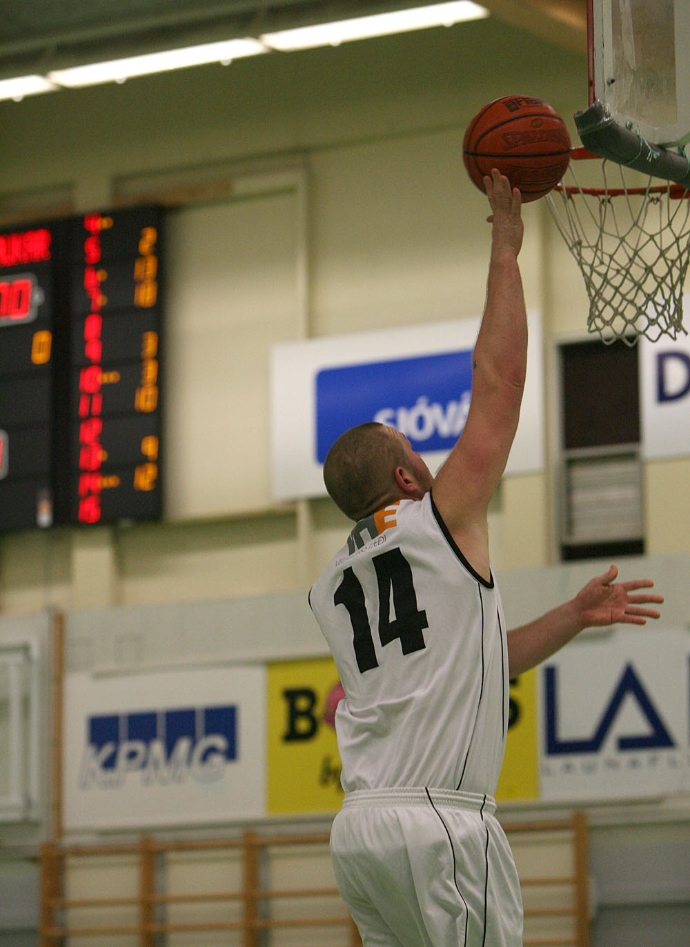 hottur_haukar_22032013_0052_web.jpg hottur_haukar_22032013.jpg