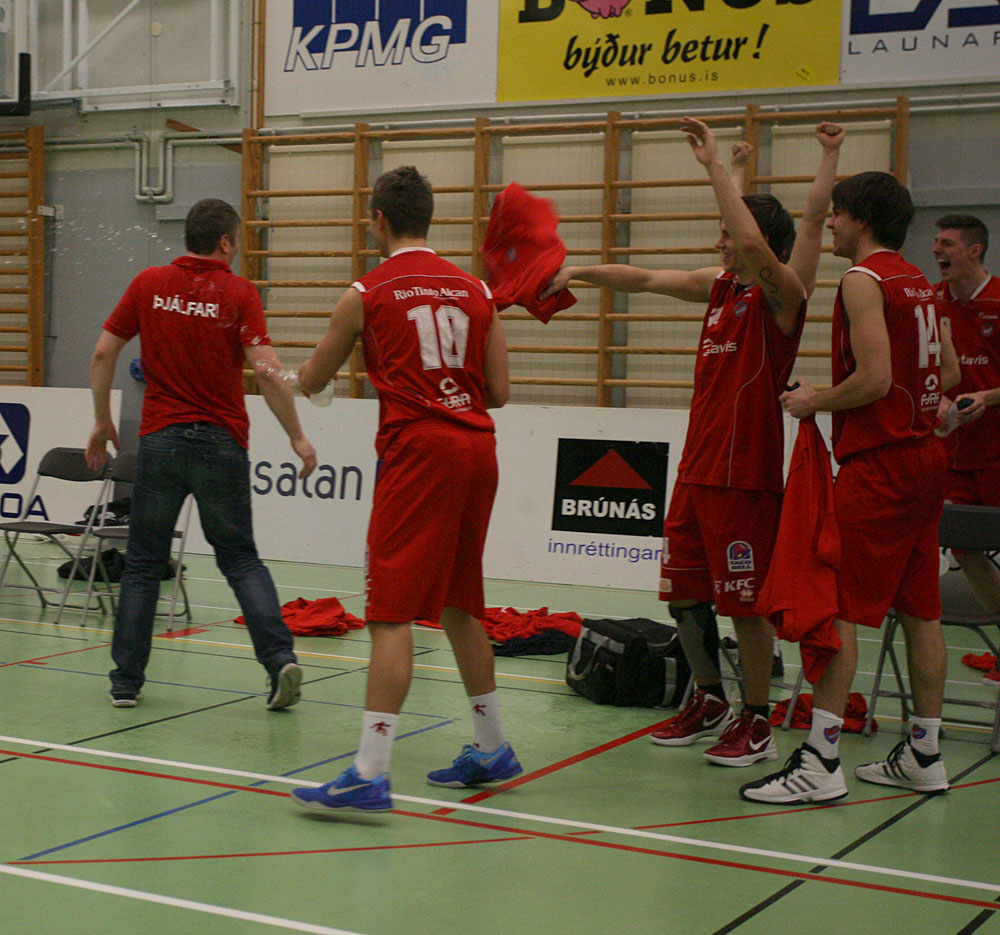 hottur_haukar_22032013_0073_web.jpg hottur_haukar_22032013.jpg