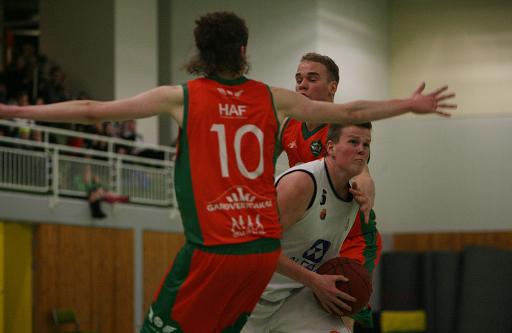 karfa hottur vaengir jupiters 0112 web