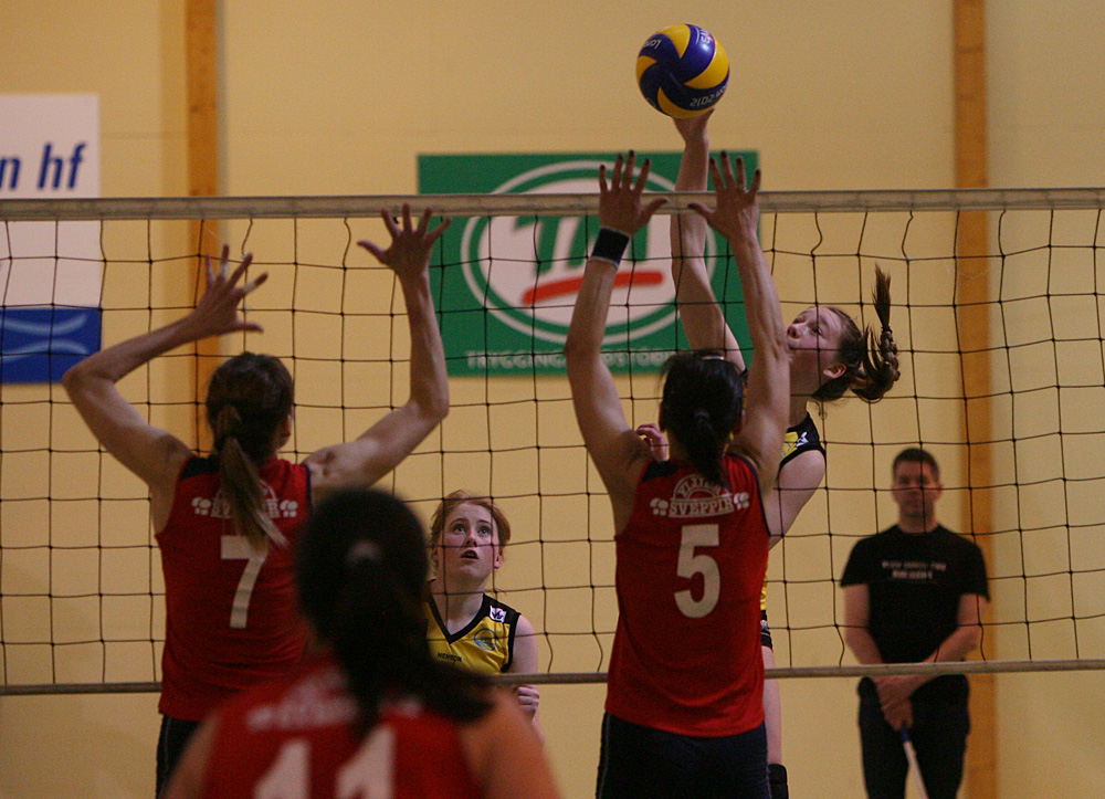 blak throttur afturelding 11042014 0045 web