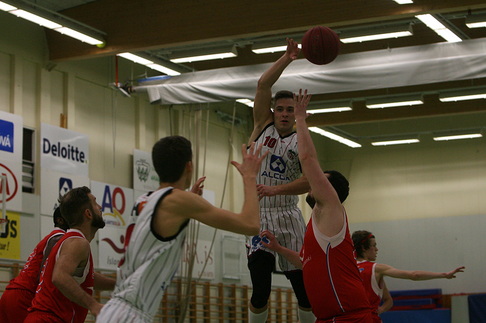 karfa hottur valur des14 0015 web