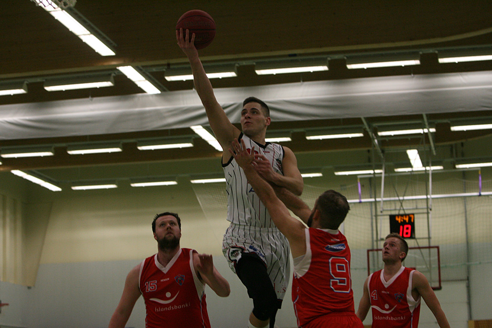 karfa hottur valur des14 0019 web