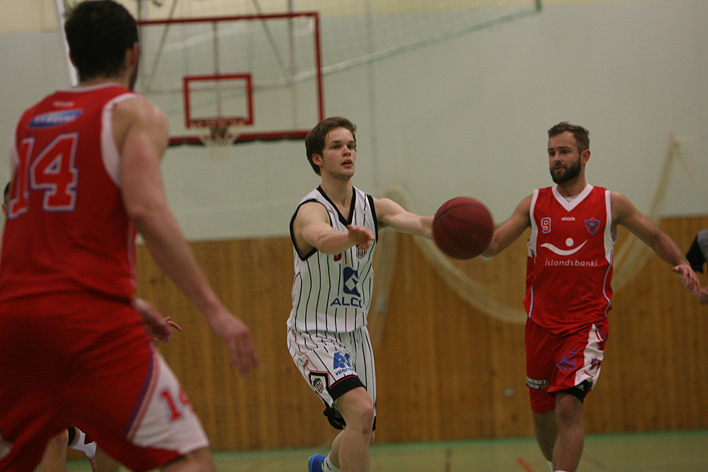 karfa hottur valur des14 0121 web