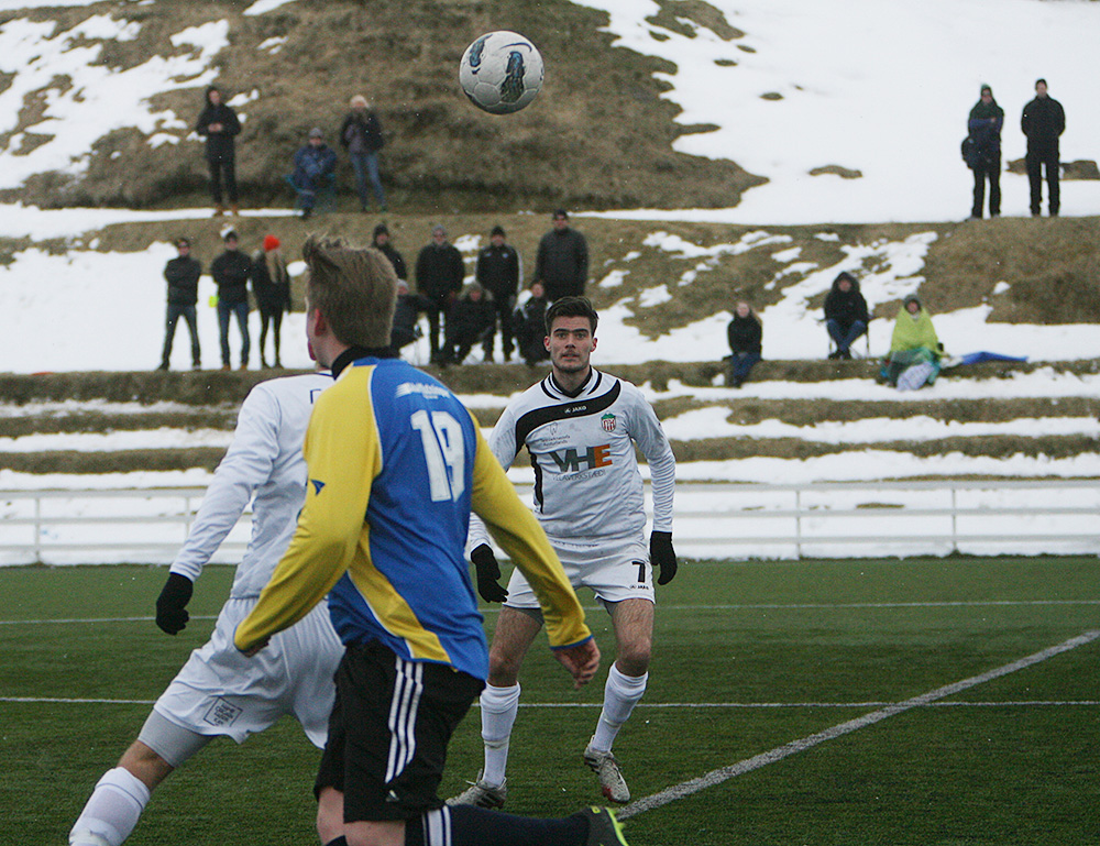 fotbolti hottur hrafnkell bikar 0100 web