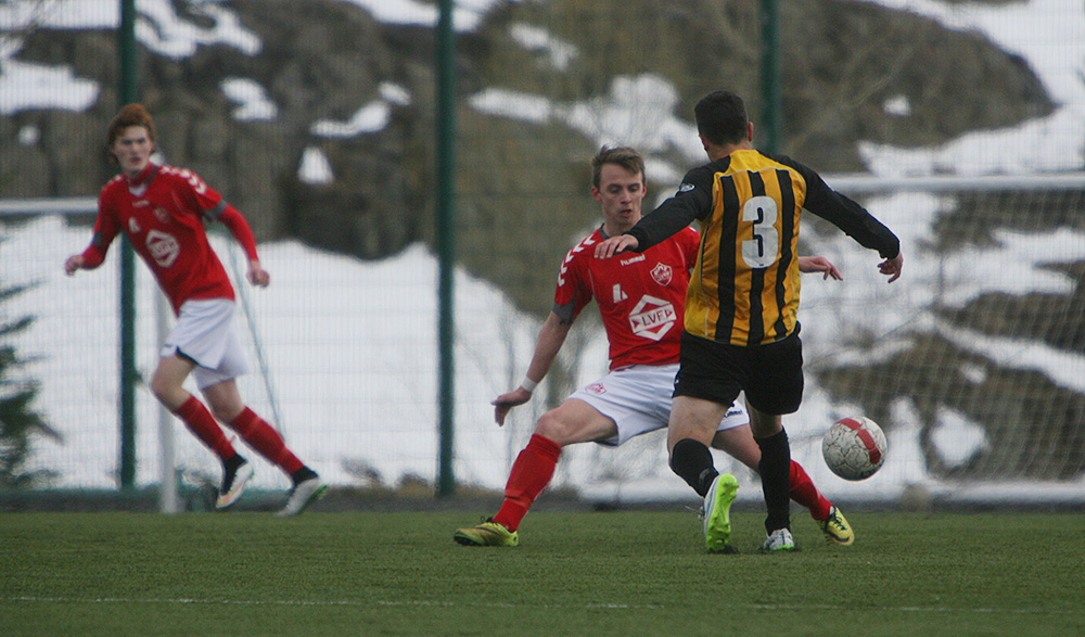 fotbolti leiknir huginn bikar 0026 web