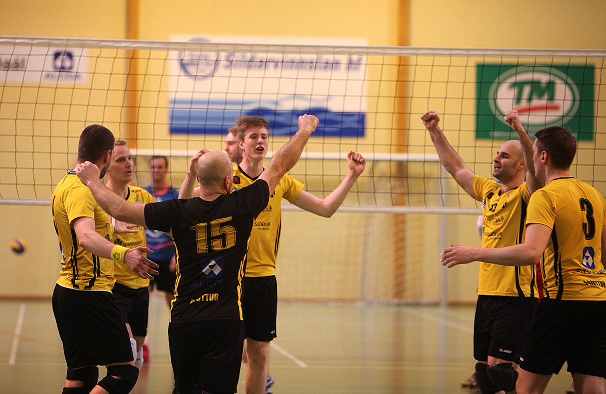 Blak Throttur Hk Kk April16 0035 Web