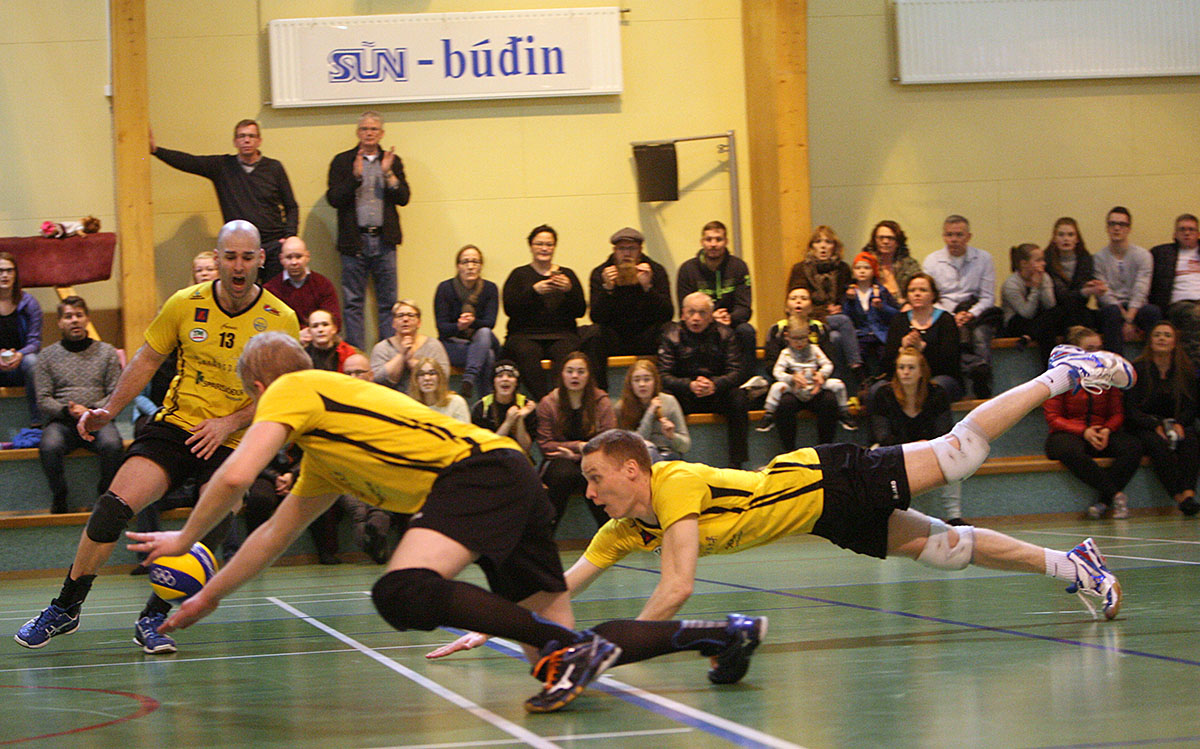 Blak Throttur Hk Kk April16 0085 Web