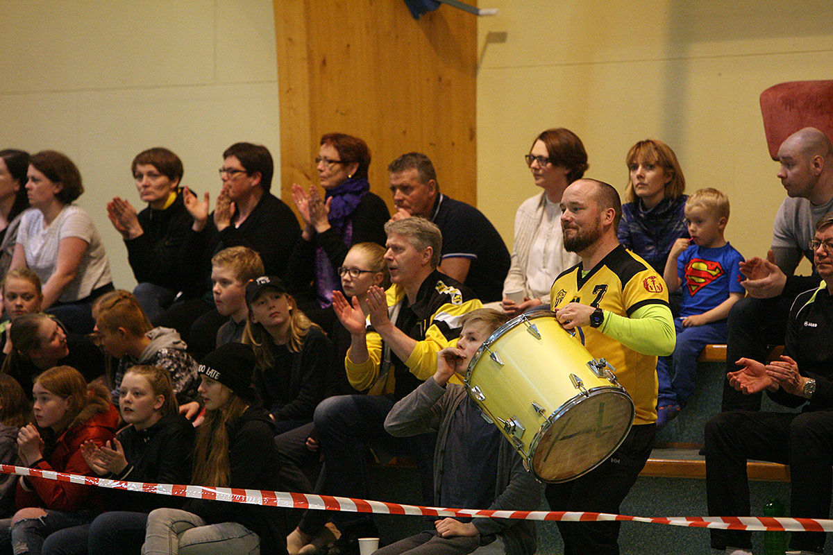 Blak Throttur Hk Kvk April16 0020 Web