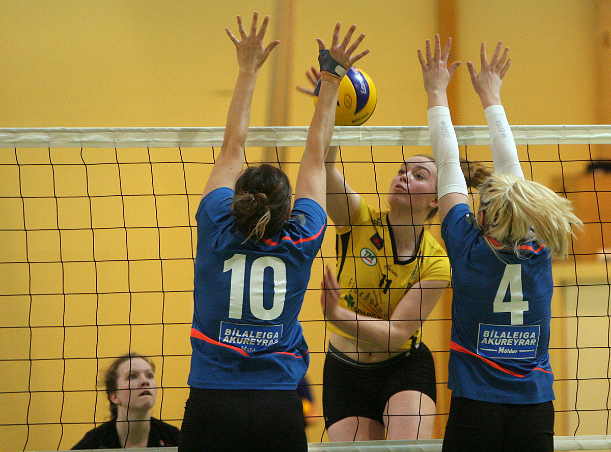 Blak Throttur Hk Kvk April16 0089 Web