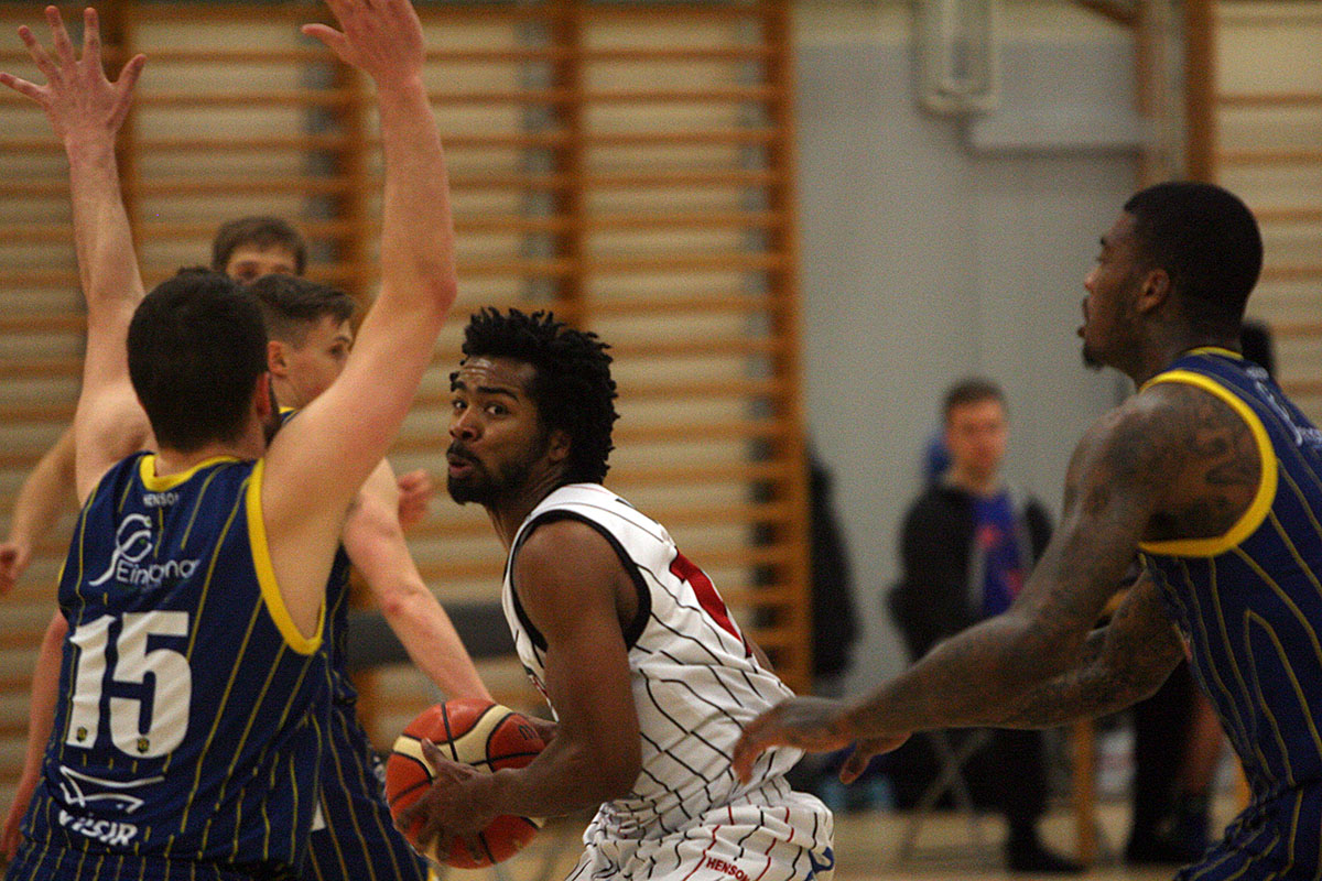 Karfa Hottur Umfg 20160114 0125 Web