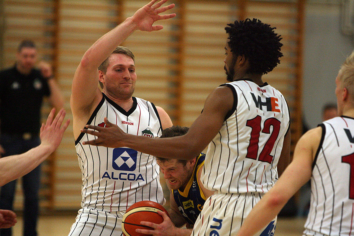 Karfa Hottur Umfg 20160114 0239 Web