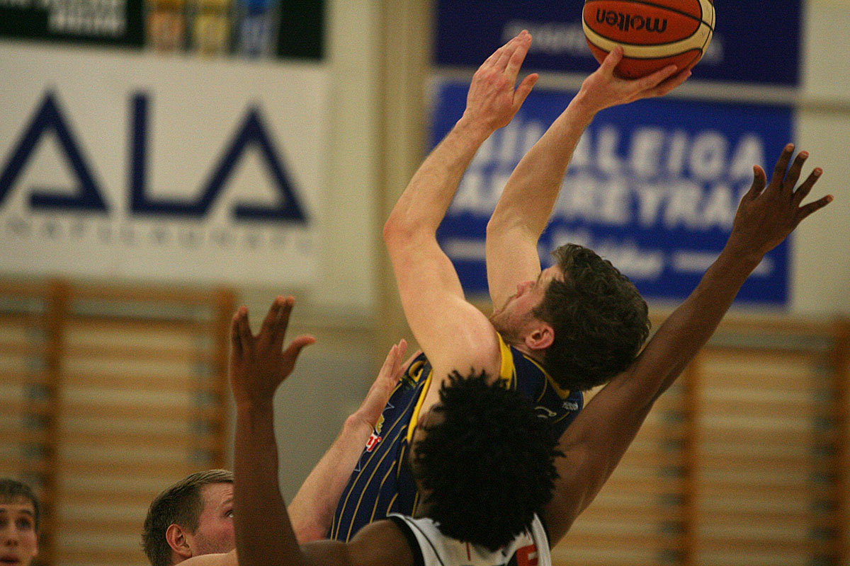 Karfa Hottur Umfg 20160114 0240 Web