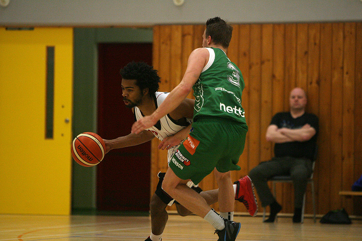 Karfa Hottur Njardvik Jan15 0127 Web