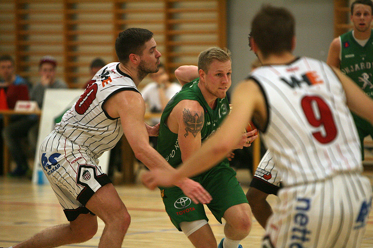 Karfa Hottur Njardvik Jan15 0153 Web