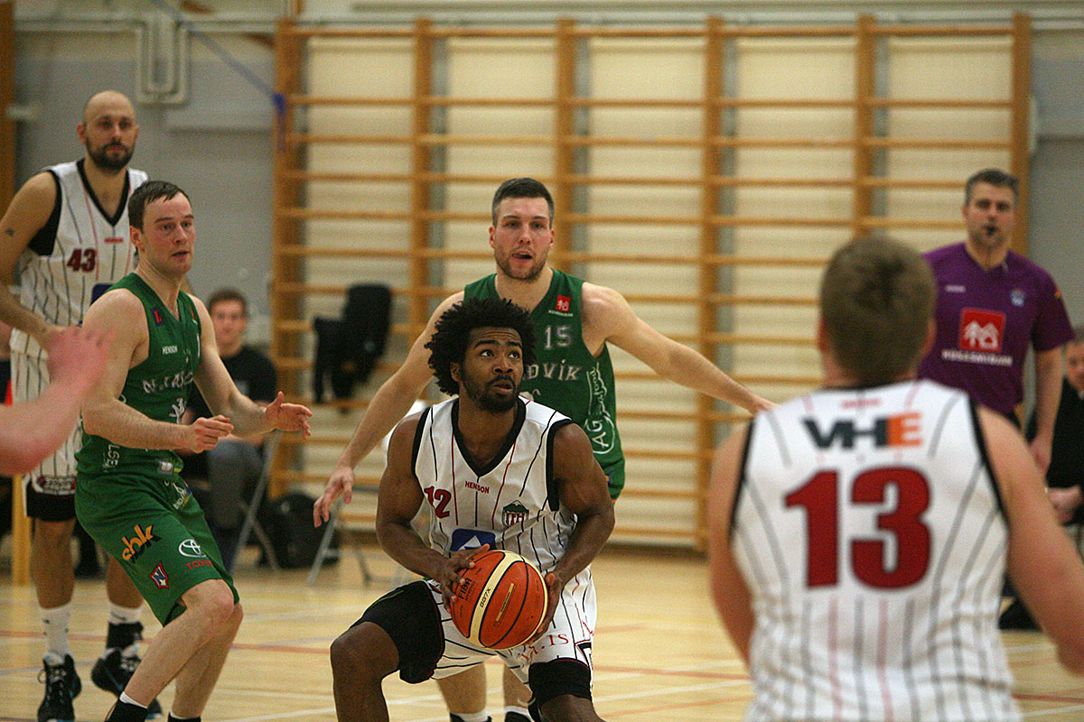 Karfa Hottur Njardvik Jan15 0372 Web