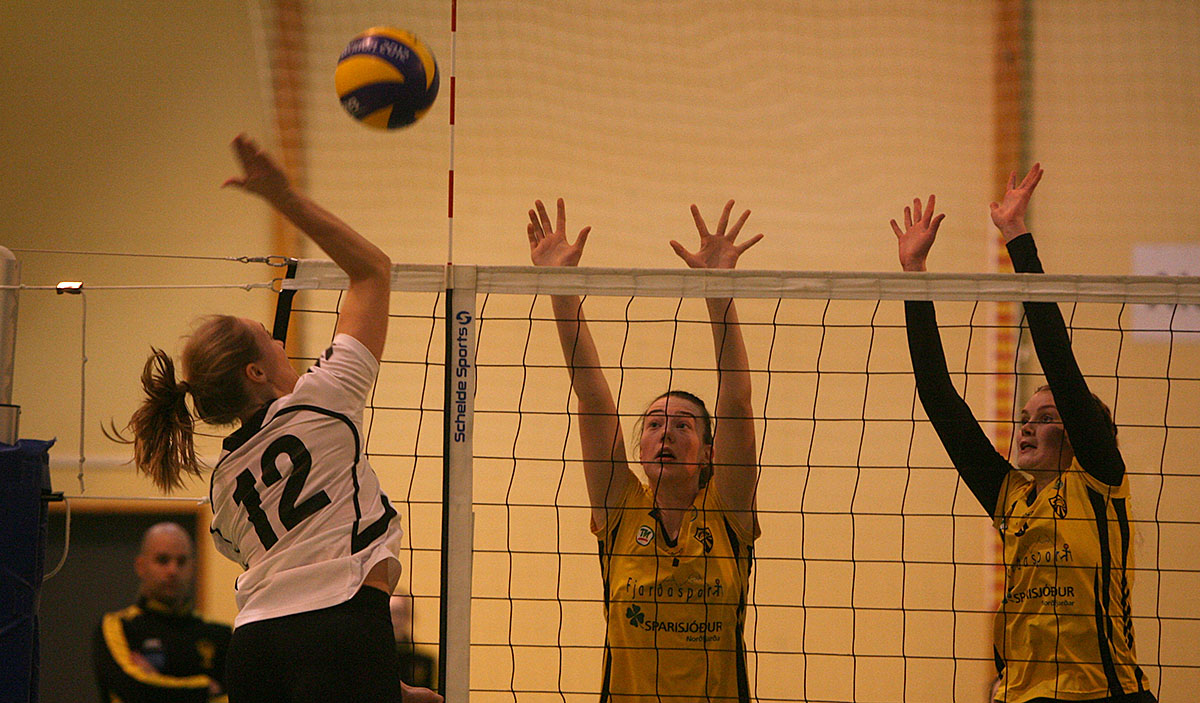 Blak Throttur Throtturr Des17 Kvk 0033 Web