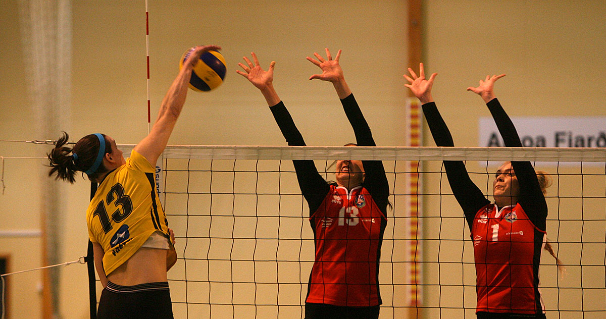 Blak Throttur Umfa Kvk Mars17 0002 Web