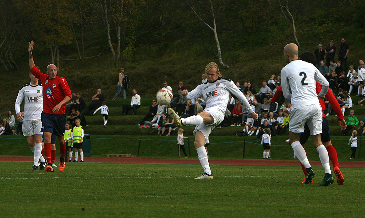 Fotbolti Hottur Kff Sept17 0031 Web