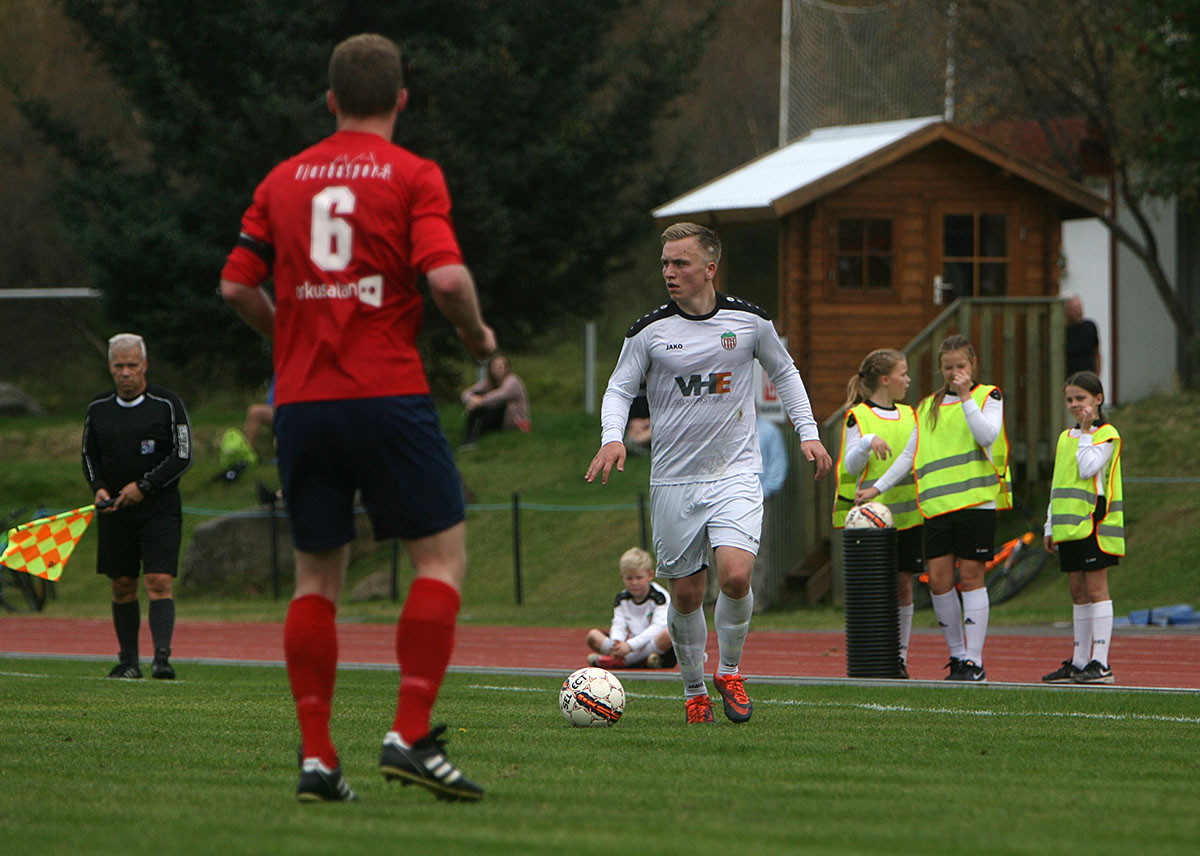 Fotbolti Hottur Kff Sept17 0116 Web