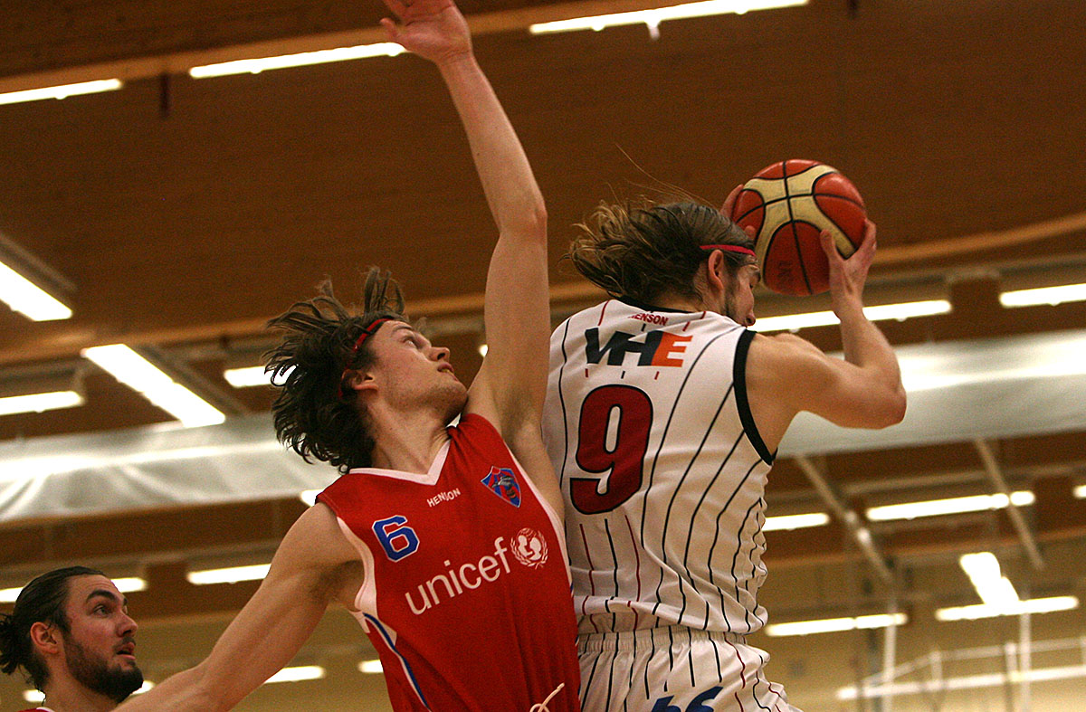 Karfa Hottur Valur Feb17 0018 Web