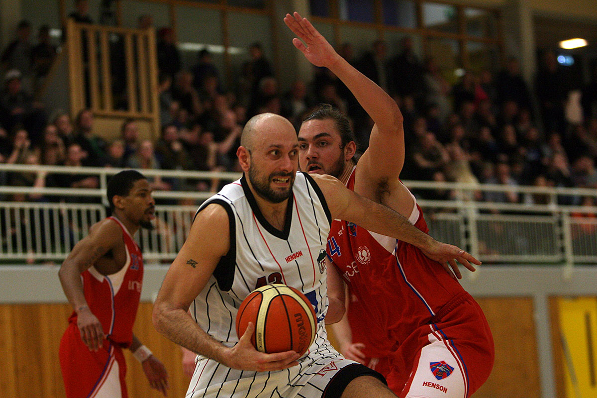 Karfa Hottur Valur Feb17 0055 Web