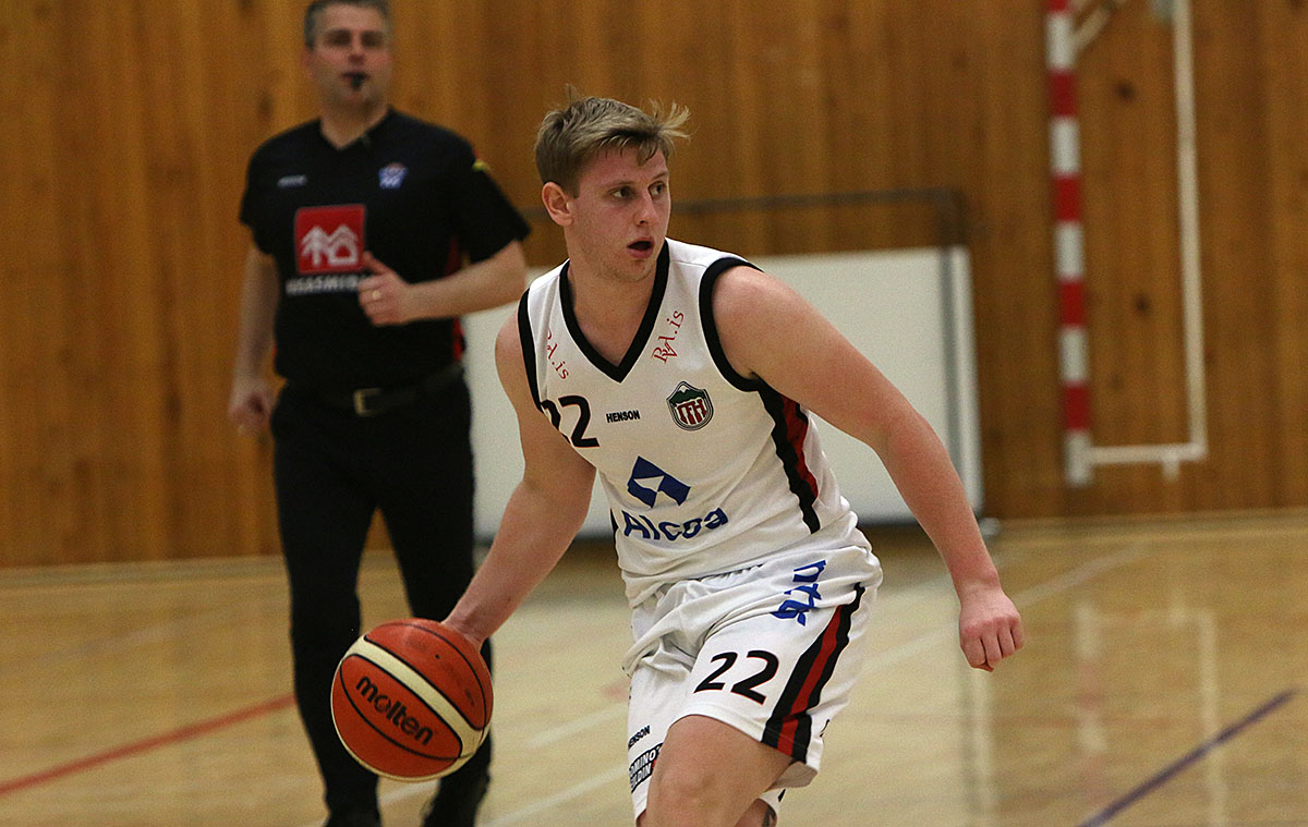 Karfa Hottur Valur Okt17 0077 Web