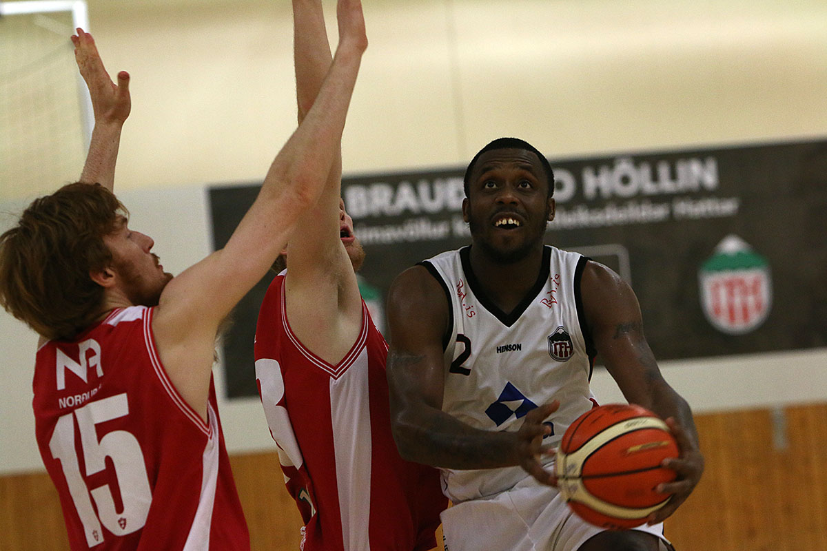 Karfa Hottur Valur Okt17 0079 Web