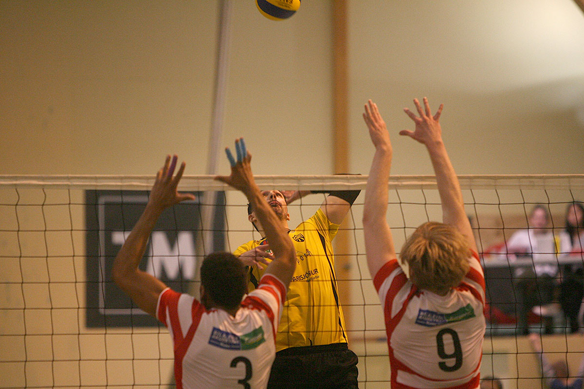 Blak Throttur Hk Kk Mars18 0094 Web