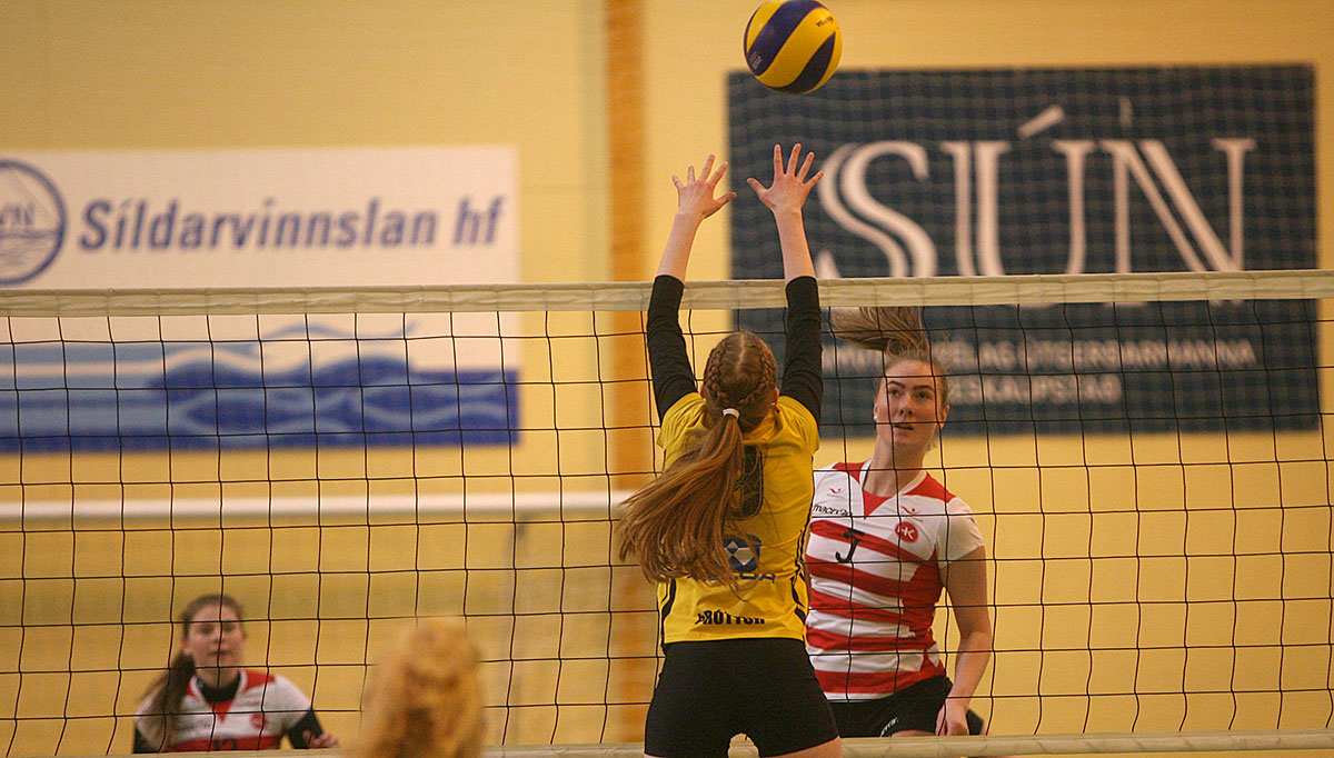 Blak Throttur Hk Undanurslit April18 0005 Web