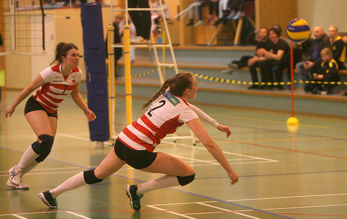 Blak Throttur Hk Undanurslit April18 0060 Web