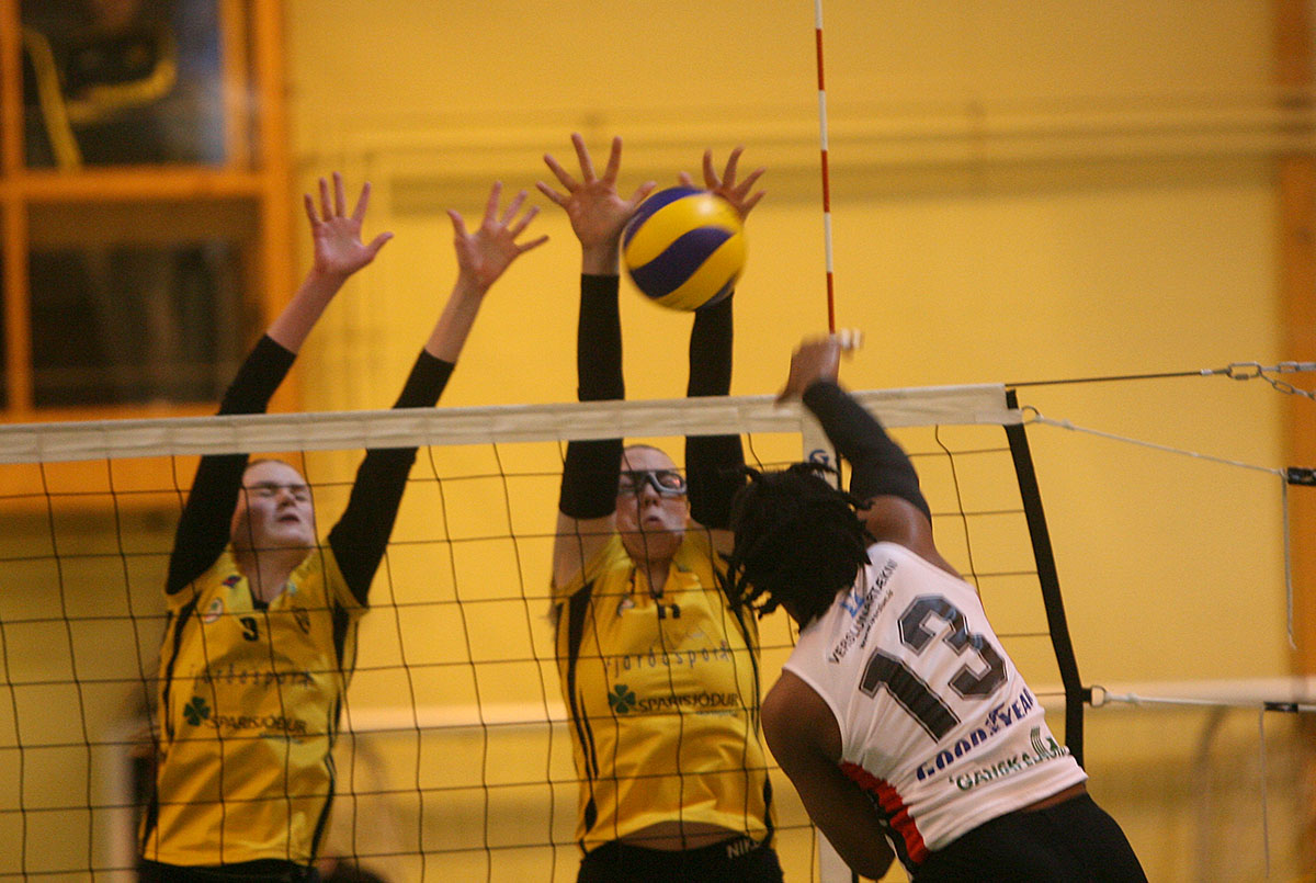 Blak Throttur Umfa Leikur2 April18 0007 Web