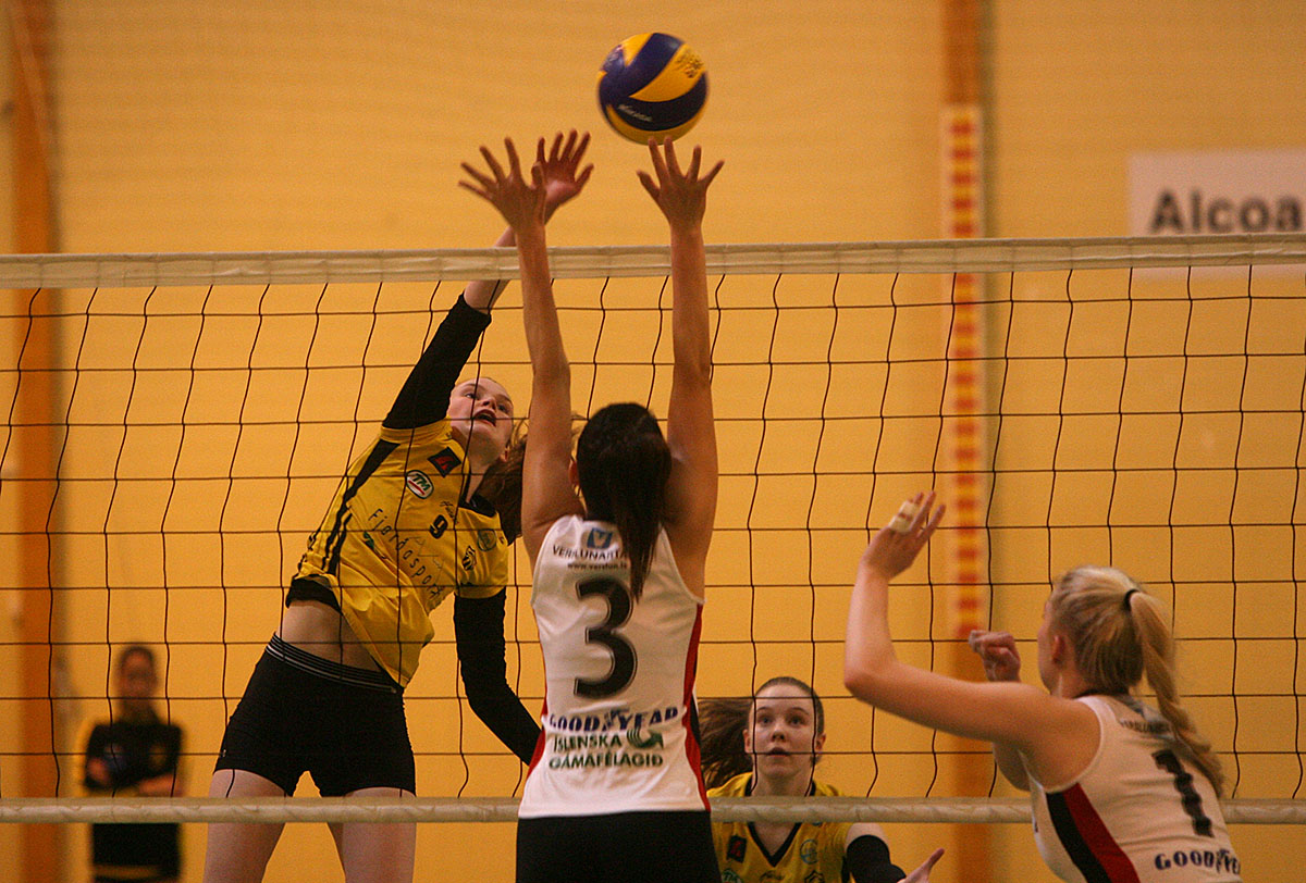 Blak Throttur Umfa Leikur1 April18 0084 Web