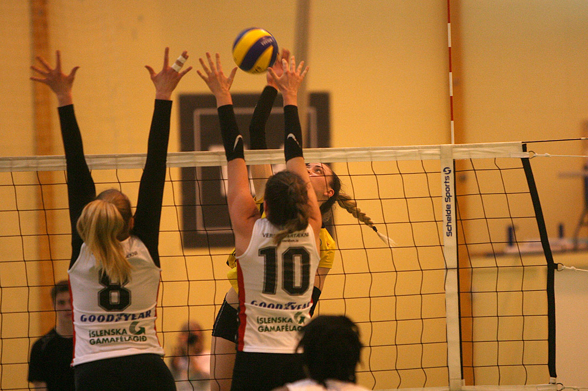 Blak Throttur Umfa Leikur1 April18 0106 Web