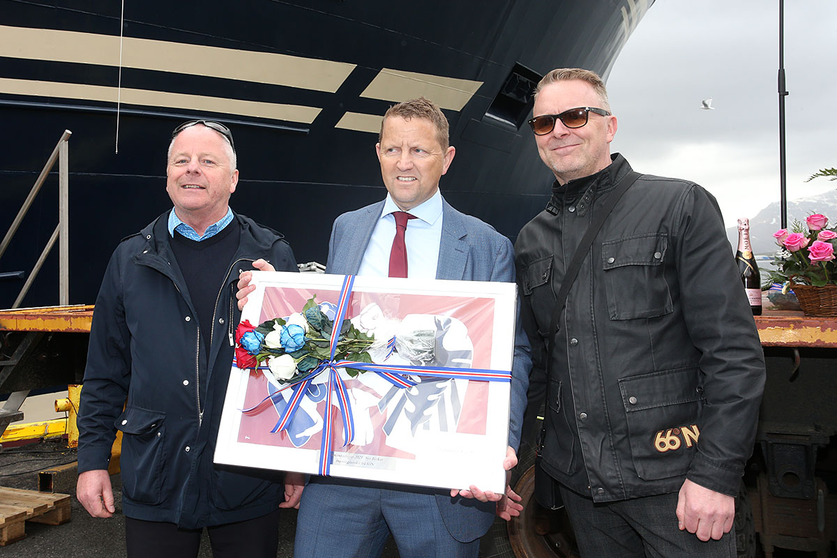 Borkur Nk Mottaka Juni21 0089 Web