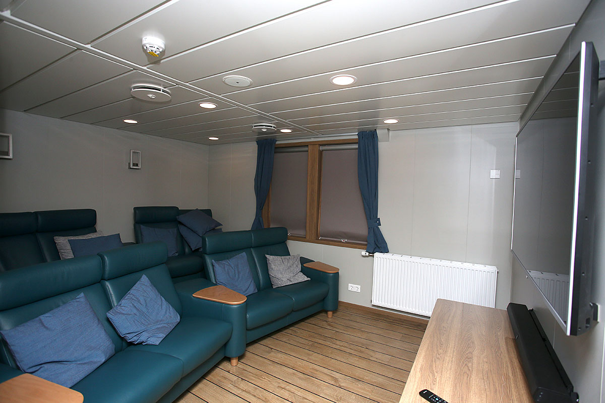 Borkur Nk Mottaka Juni21 0113 Web