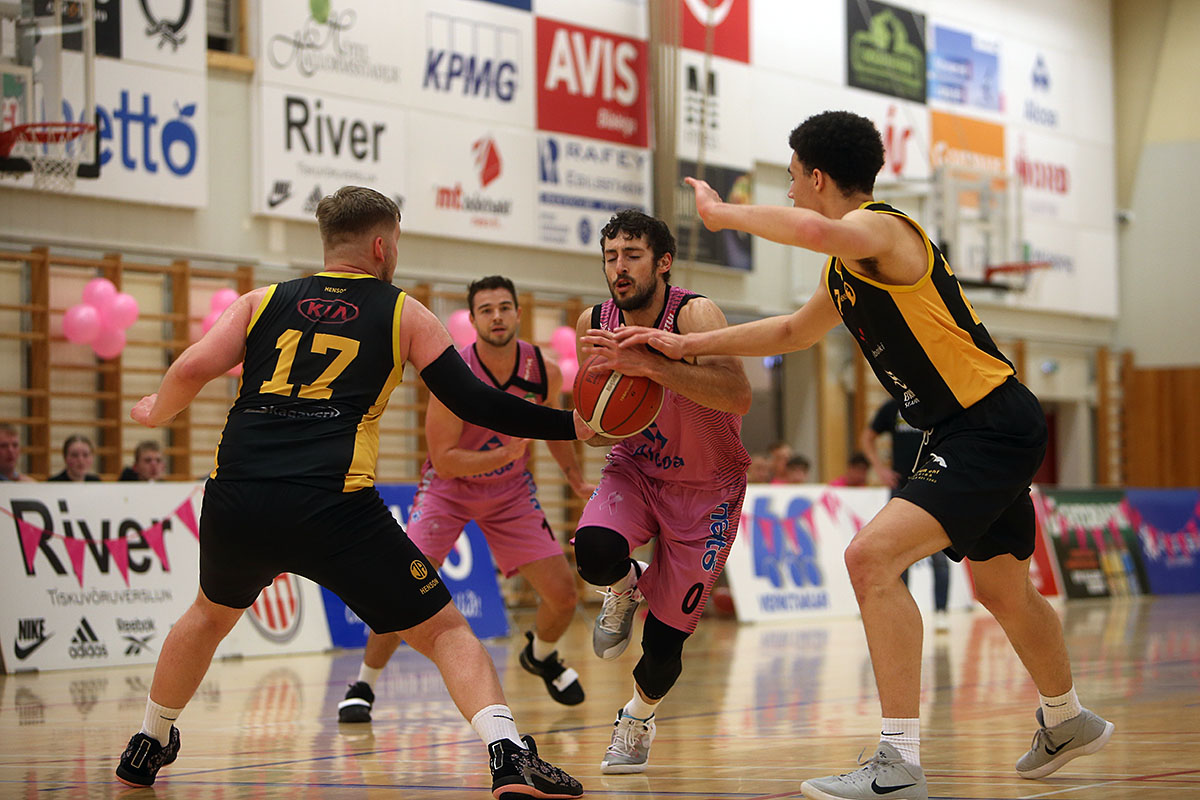 Karfa Hottur Ia Bleikir 0013 Web