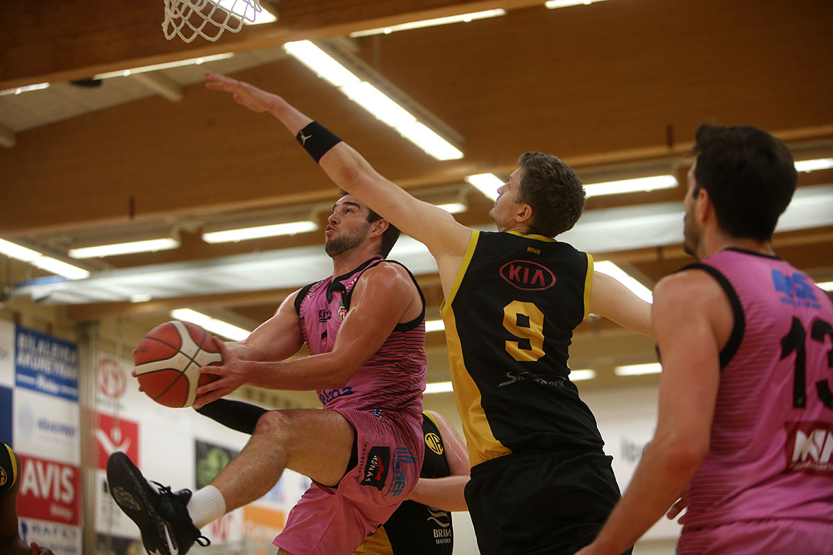 Karfa Hottur Ia Bleikir 0043 Web