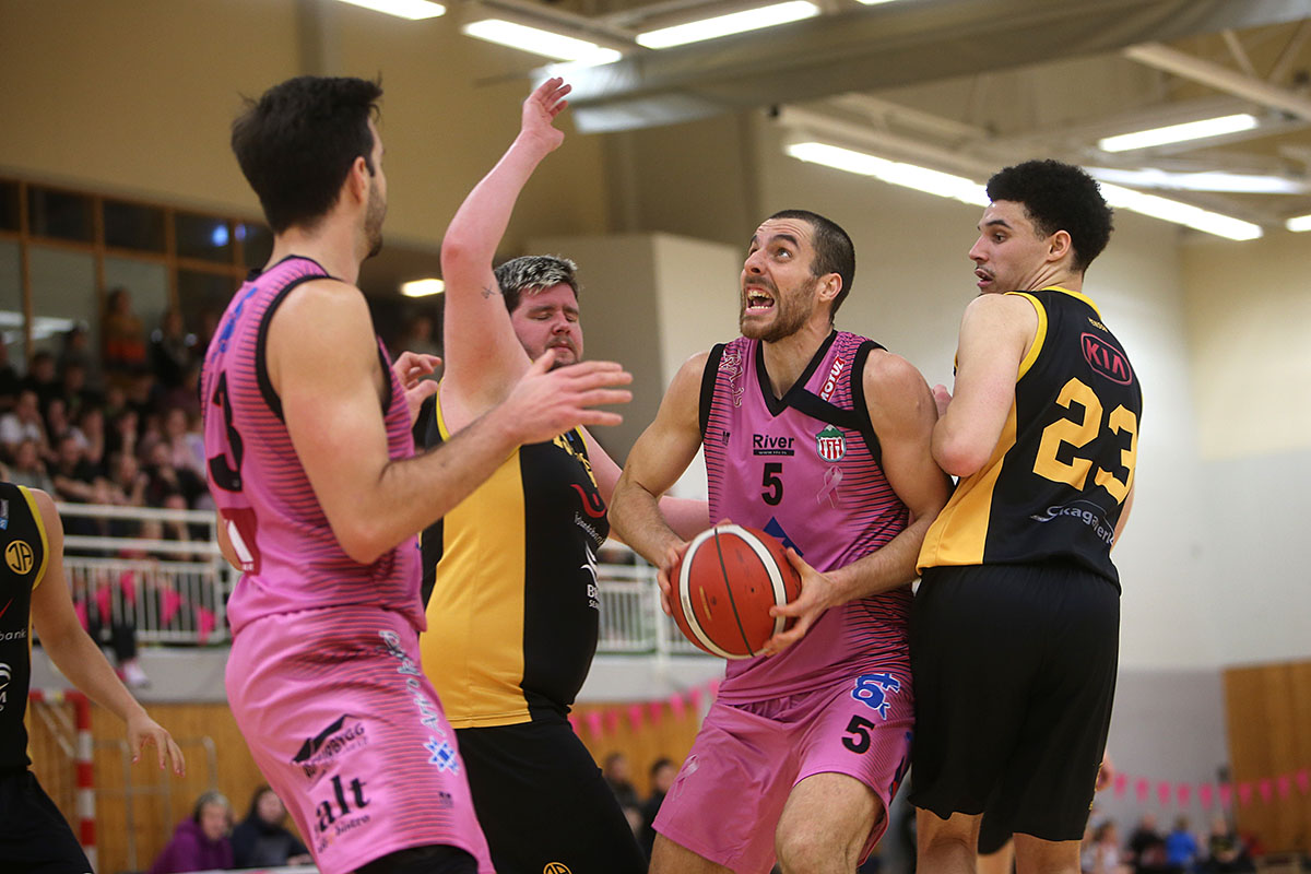 Karfa Hottur Ia Bleikir 0209 Web