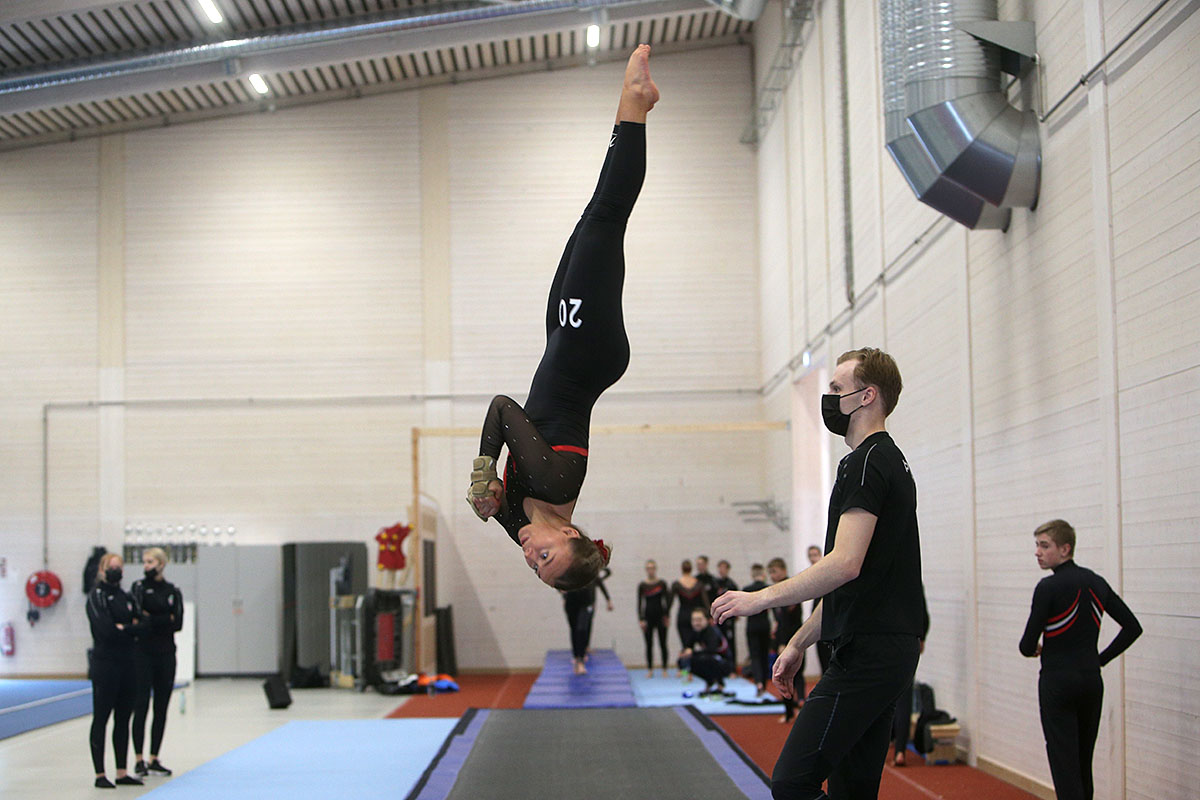 Hottur Fimleikalid Feb22 0156 Web