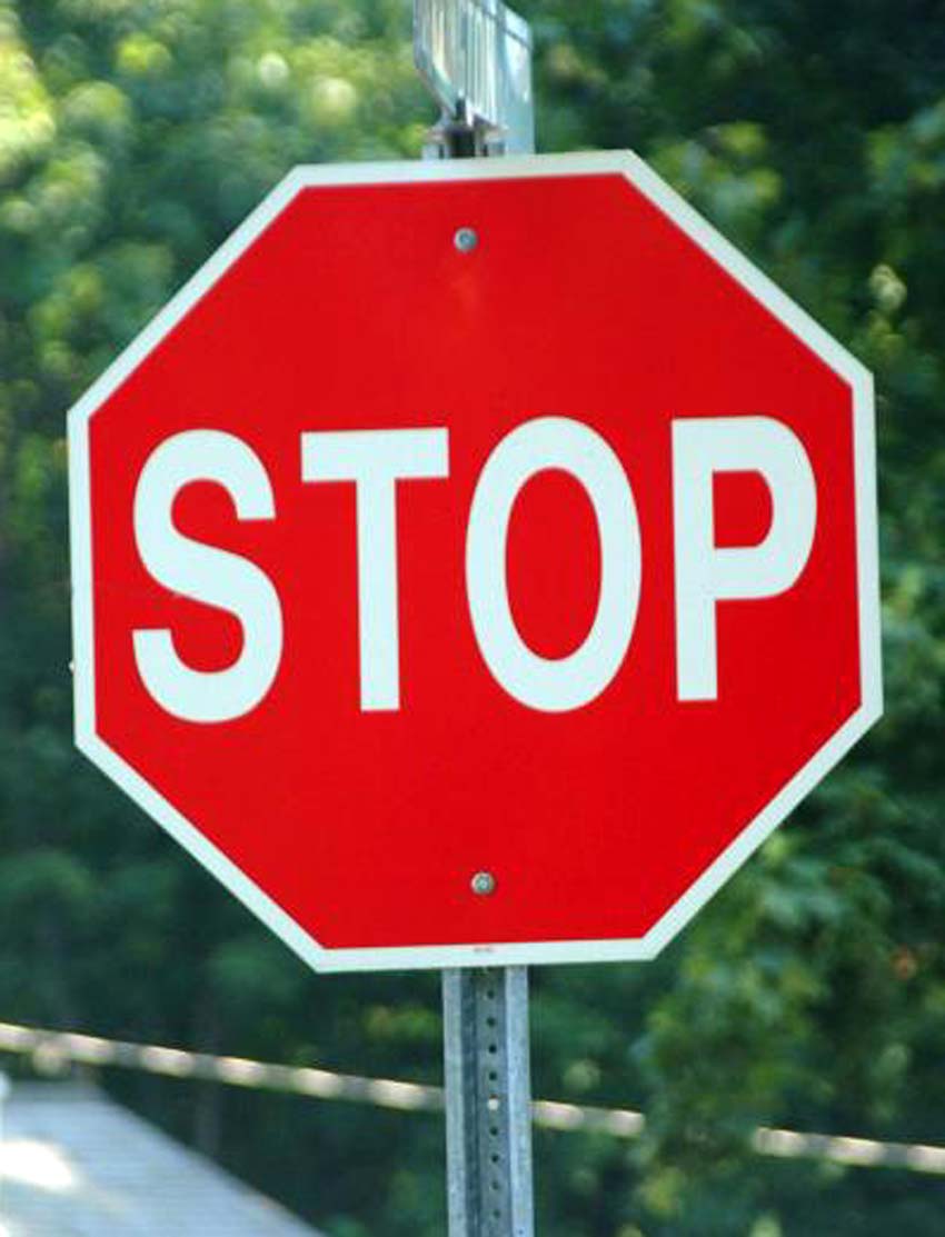 41_11_59---stop-usa-road-sign_web.jpg